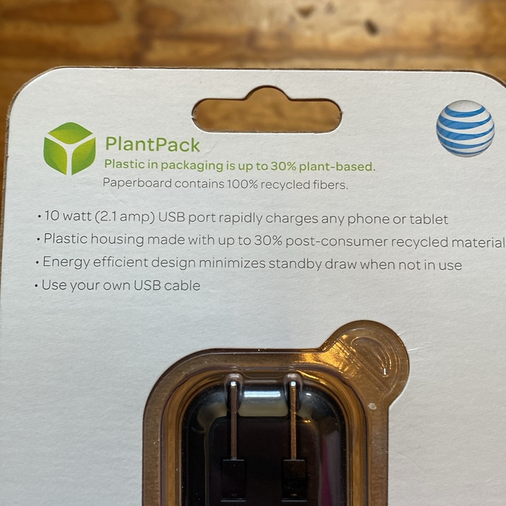 Wall Charger - Picture 3 of 4